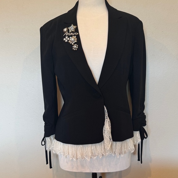 Cinq a Sept Roxie Blazer, New Elegant Black Blazer with Lace Trim, Size 8, NWT! - Picture 4 of 14